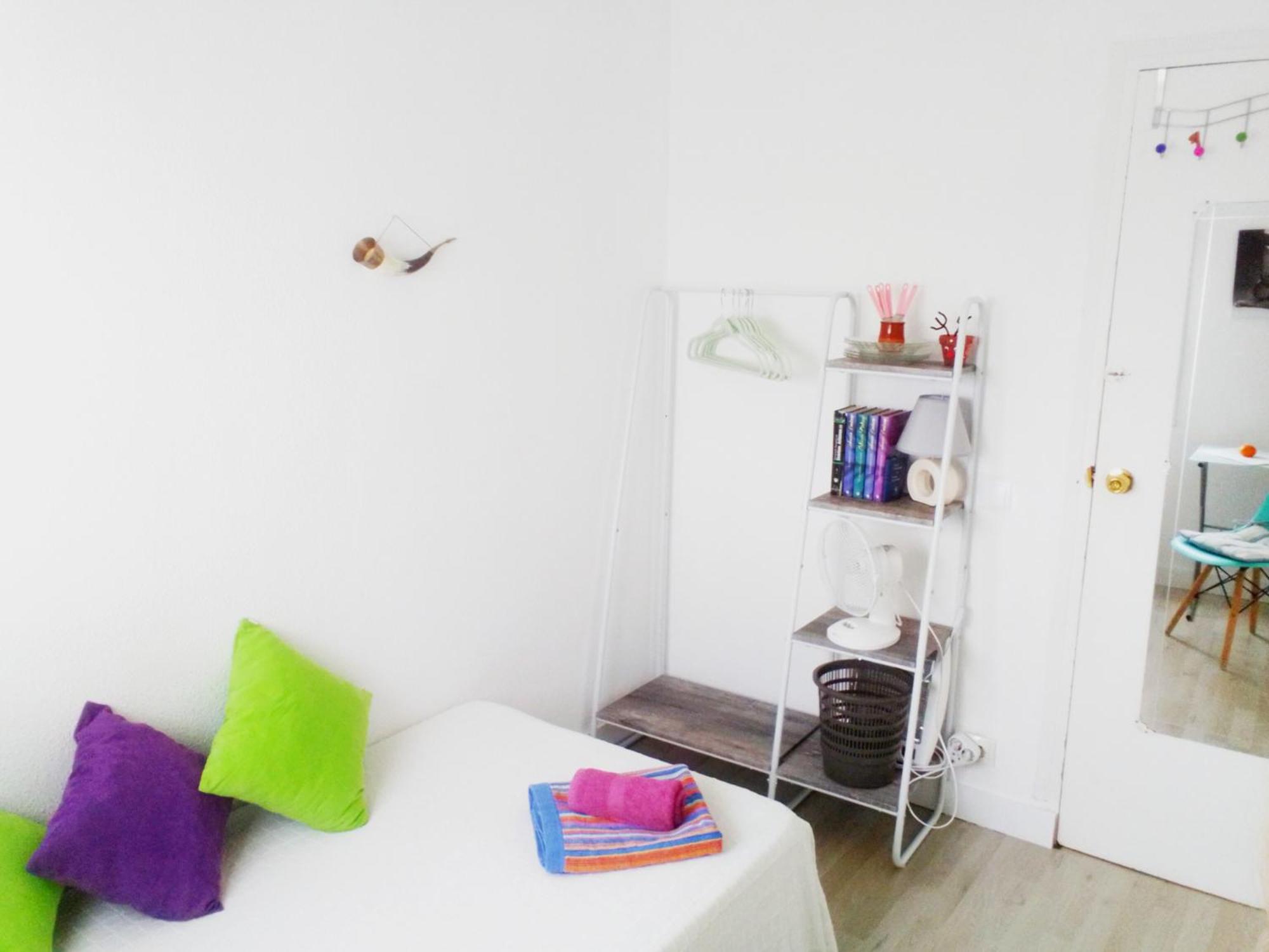 산비센테델라스페그 Monte Santa Barbara Justo En Frente De Usted En Un Dormitorio Privado Y Acogedor 아파트 외부 사진